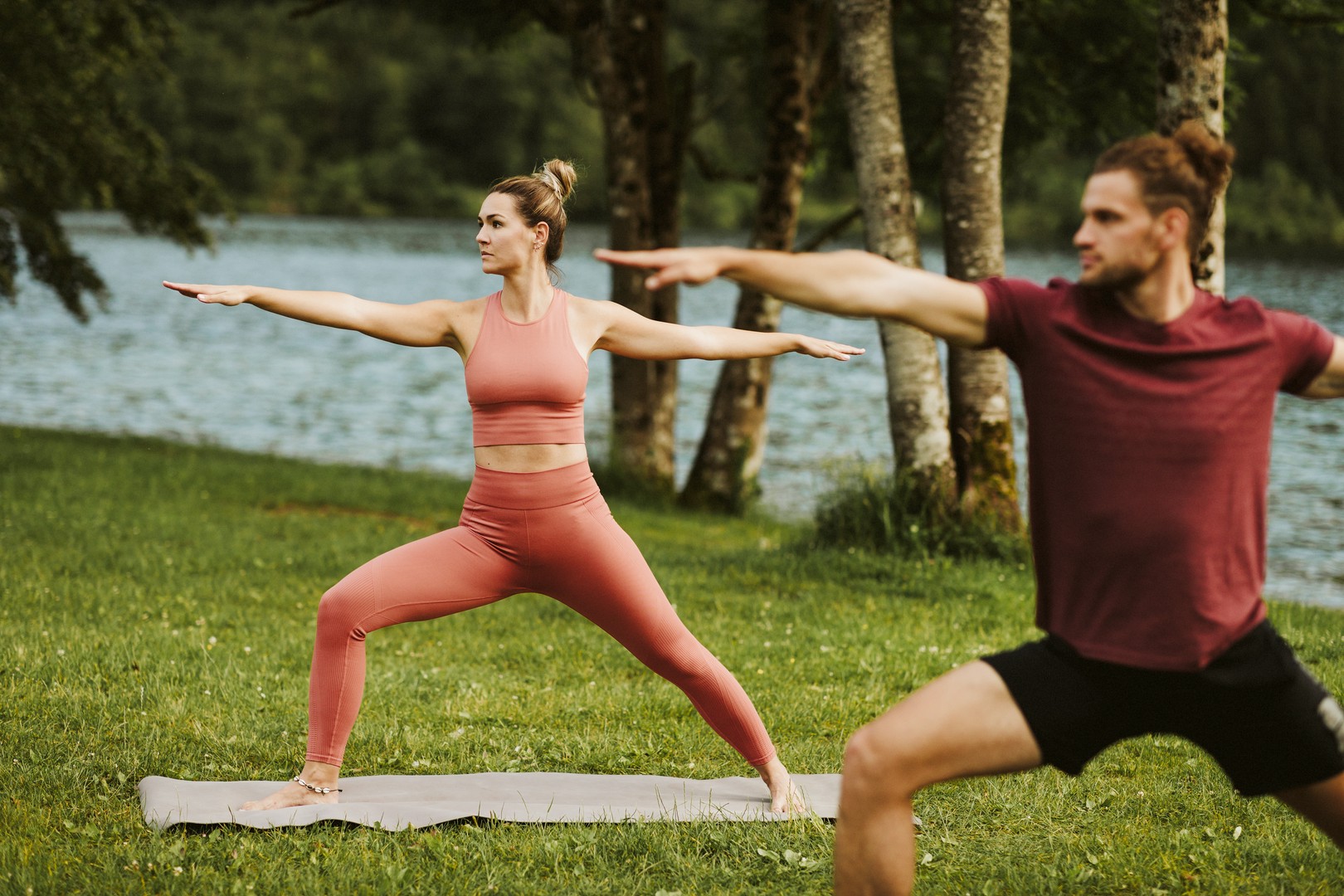 Jak przygotować się do pierwszych zajęć Vinyasa jogi?